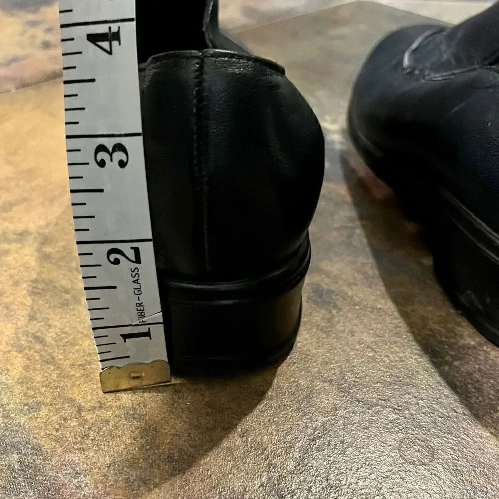 Munro American Walking Wedge Shock Absorbent Size 6